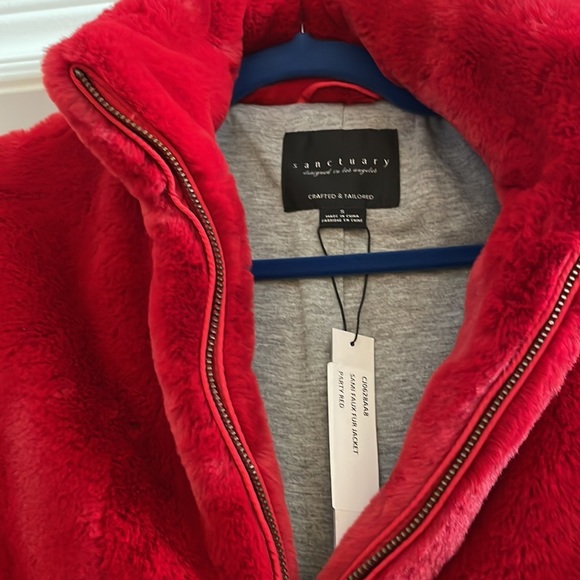 80. BNWT Sanctuary party red faux fur jacket - Picture 3 of 5